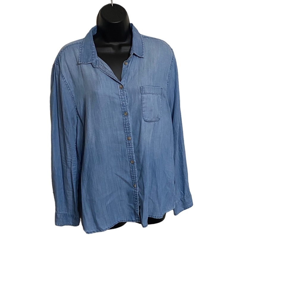 American Eagle Outfitters ladies button down shirt size XL Layering‎ Western